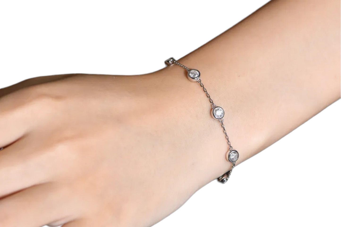 bracelet in 18k white gold and 8 natural diamonds 0.80ct