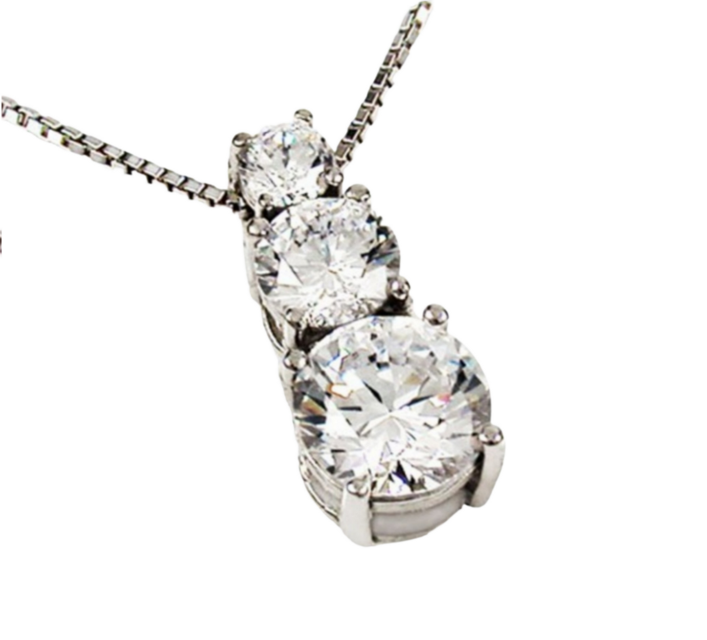 pendentif trilogie en or blanc 18 carats et 3 diamants naturels 0,90 ct