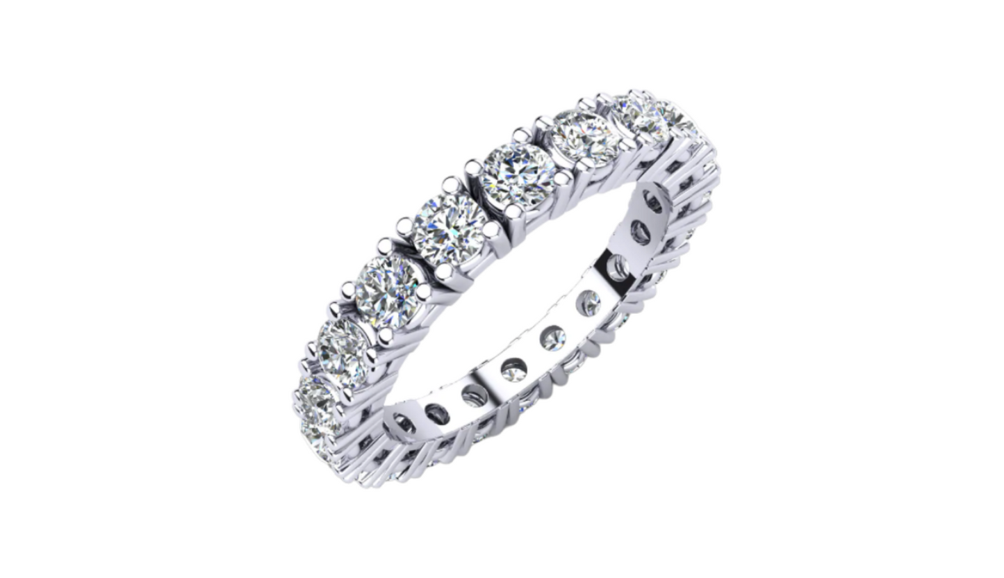 18k white gold ring with 3.85 ct natural diamonds