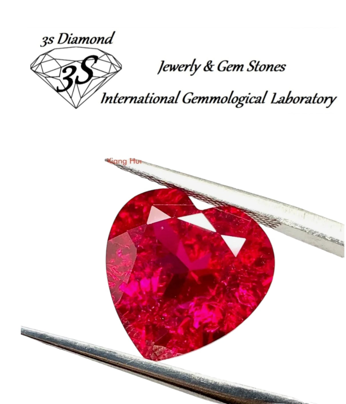 natural heart cut ruby ​​2.00 ct transparent pigeon red