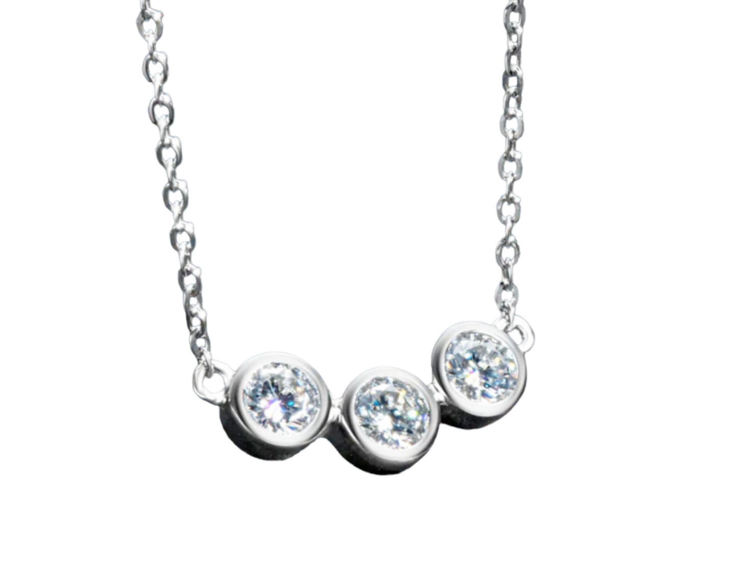 collana trilogy in oro con 3 diamanti naturali 0,45ct