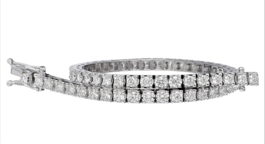 tennis bracelet in 18k white gold and 8ct natural diamonds